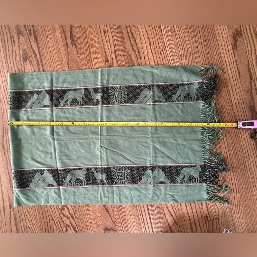 Green‎ Scarf with Black Animal Pattern